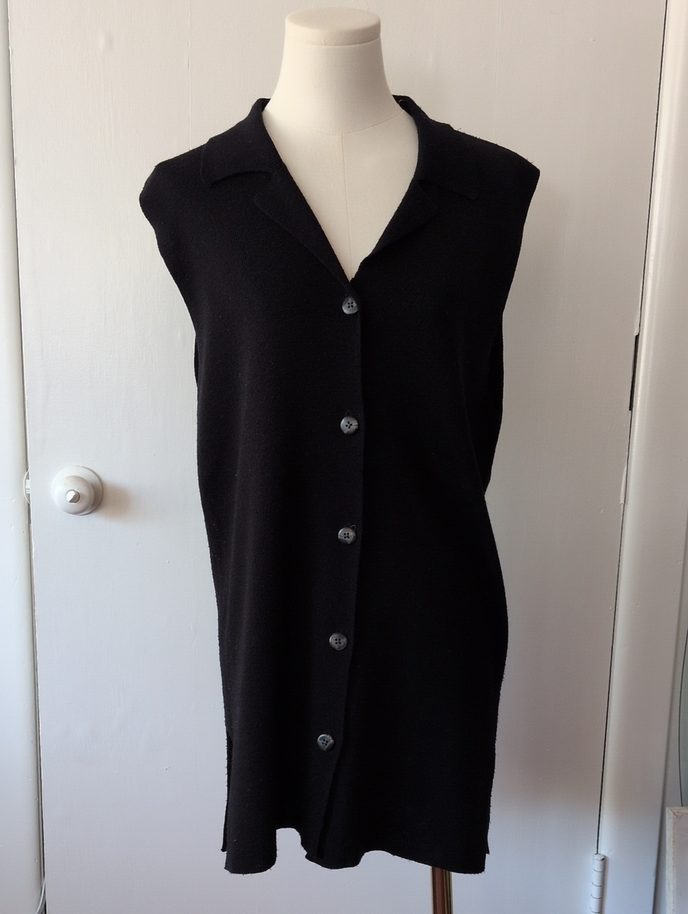 Hillard & Hanson Black Button-Up Long Tank Sweater - Size Medium